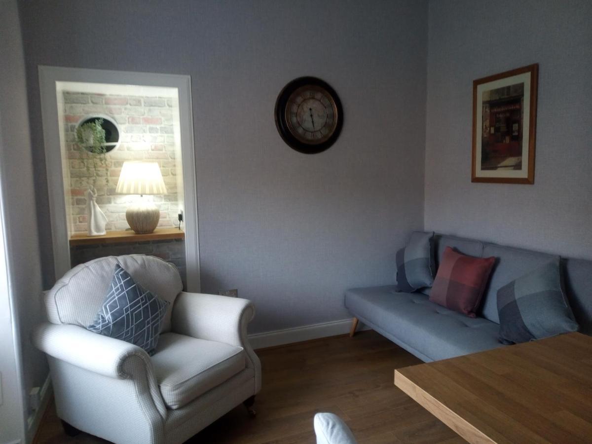 On Yer Bike & Gone Fishin Villa Millport Bagian luar foto